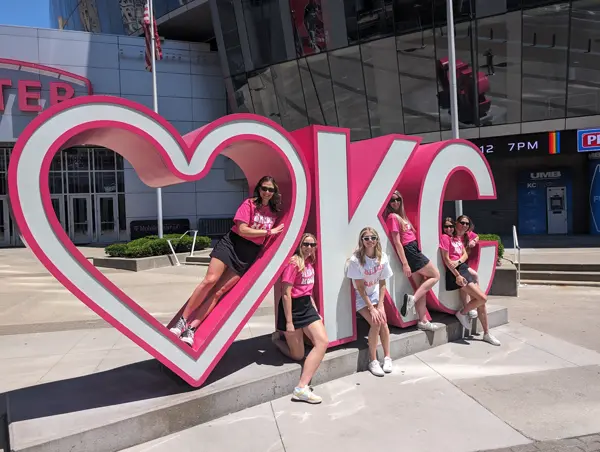 Bachelorette group with Heart KC mural
